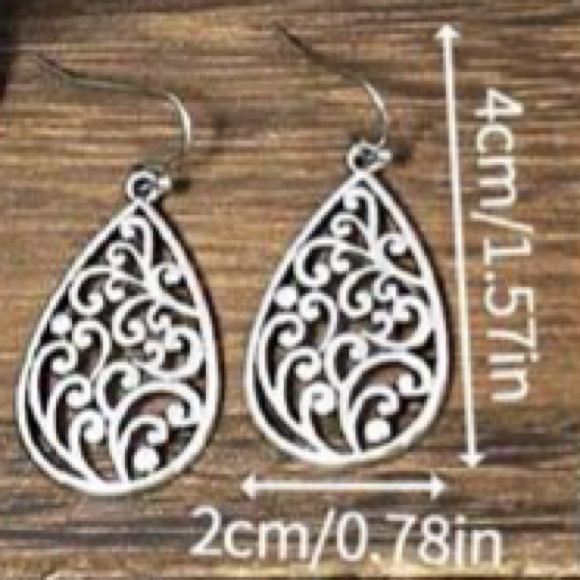 🆕 Silver Filigree Earrings!!!  Brand NEW!!! - Picture 2 of 4